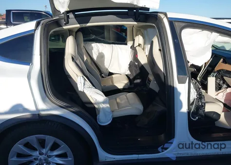 2019 Tesla Model X 100D/75D/Long Range from USA, damaged, VIN 5YJXCBE29KF180207